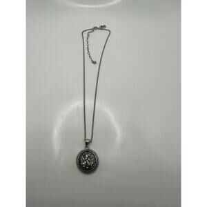 GingerSnap Silver Tone Necklace With Charm 16”